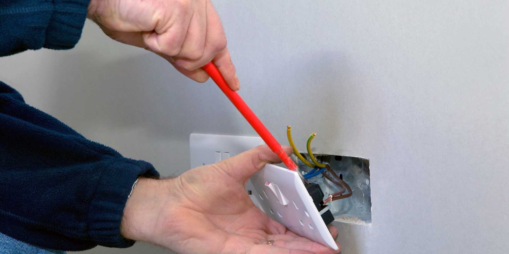 MCS Electrics 8 Socket Installations | MCS Electrics
